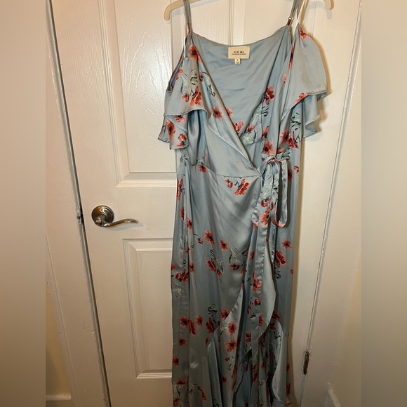 Gorgeous Floral Silk Dress Large - Picture 3 of 8